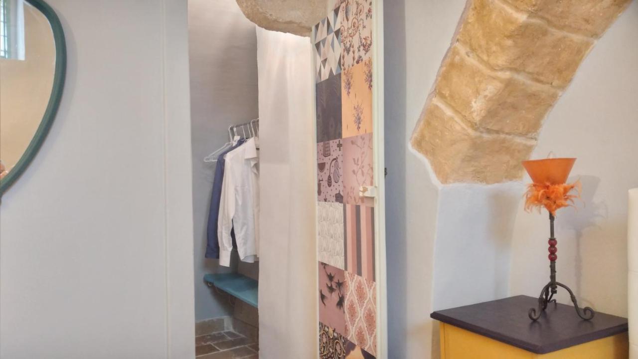 Lithos Guest Room Барлетта Экстерьер фото